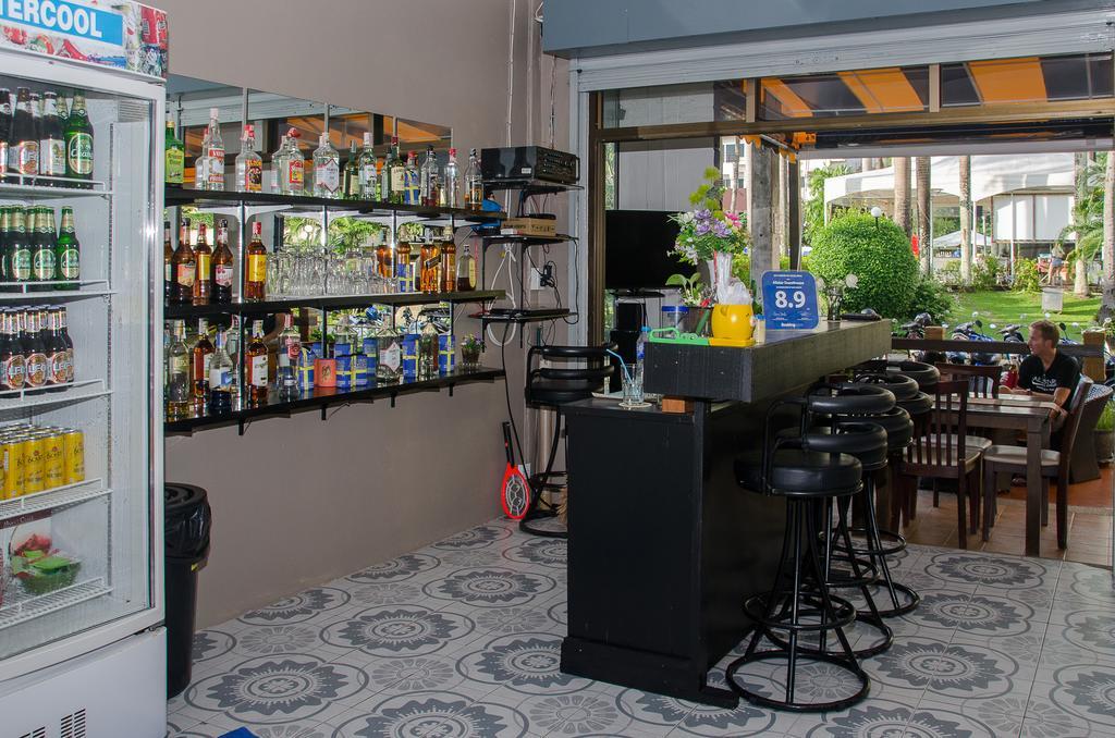 Allstar Guesthouse Karon Екстер'єр фото