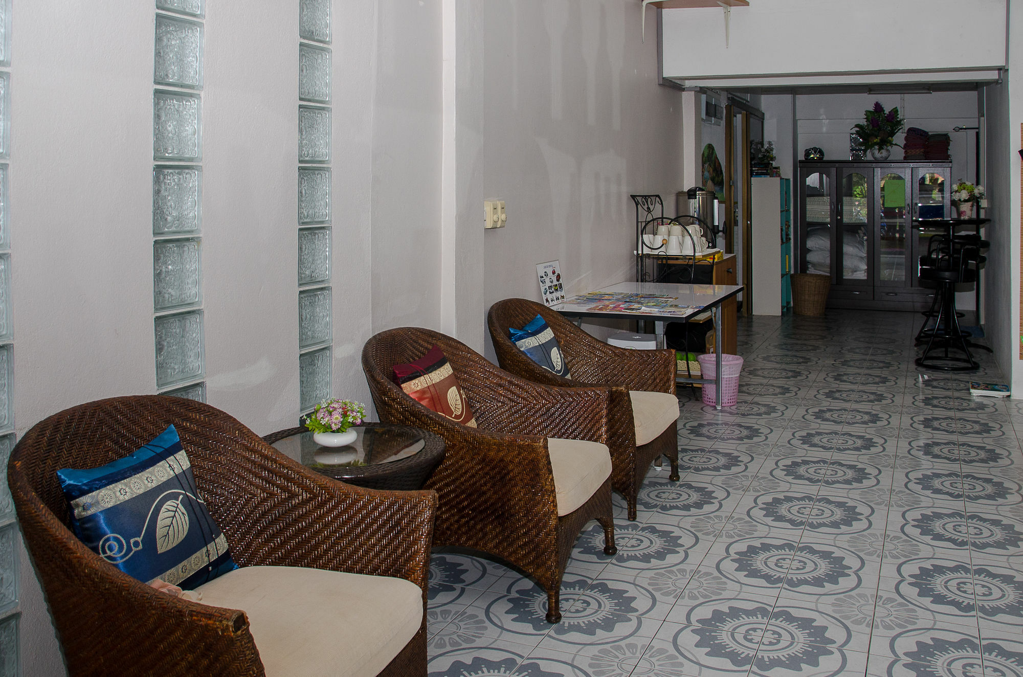 Allstar Guesthouse Karon Екстер'єр фото