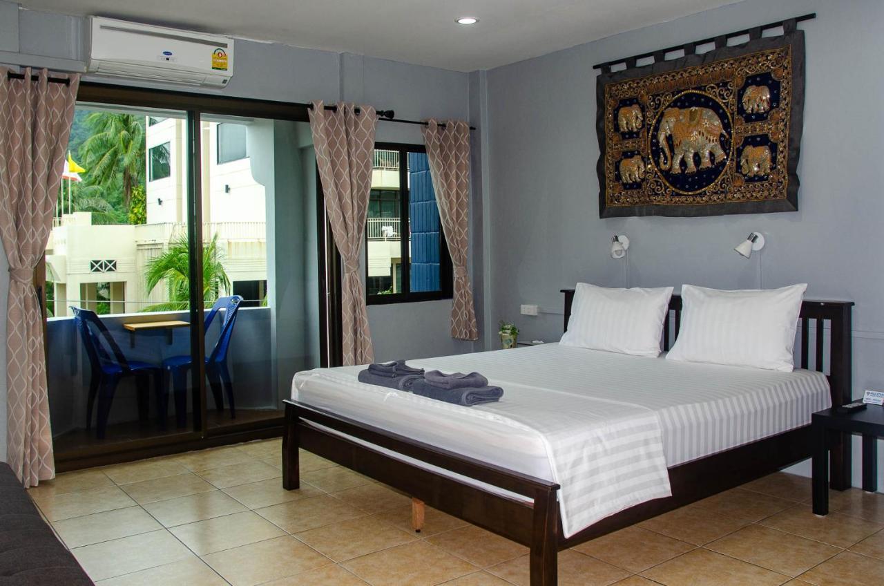 Allstar Guesthouse Karon Екстер'єр фото