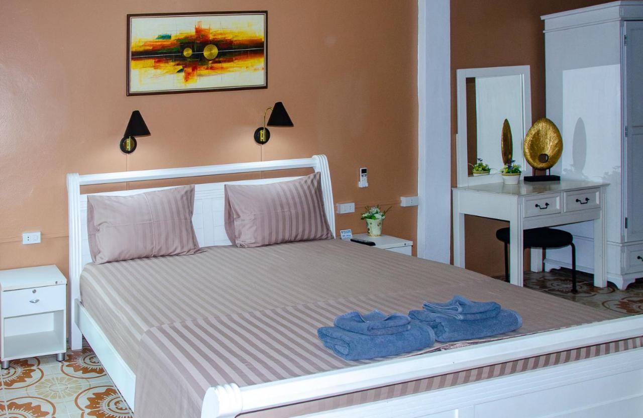 Allstar Guesthouse Karon Екстер'єр фото